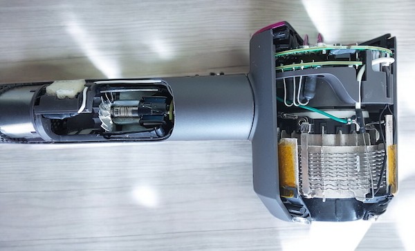 Sua May Say Toc Dyson Cam Nham Nguon Dien 220V 2