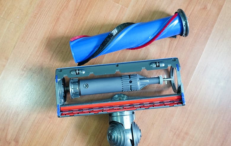 Removing Dyson V8 brush