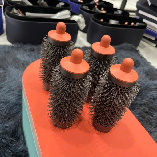 Round Volumizing Brush 1