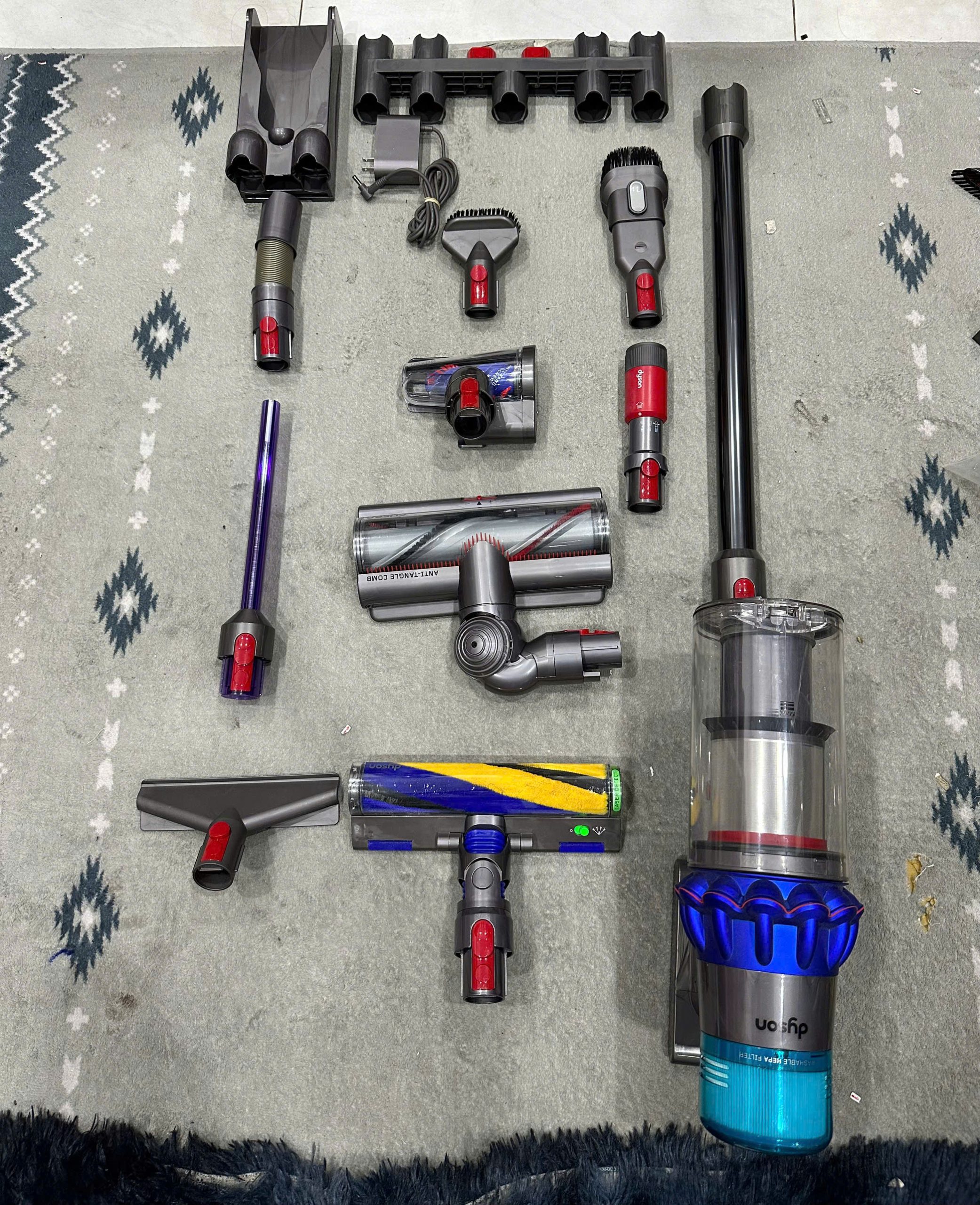 Máy hút bụi không dây Dyson V15 Detect Absolute. (9) May hut bui khong day Dyson V15 Detect Absolute. 9 scaled