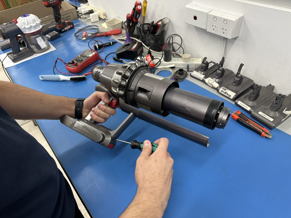 dyson repair sydney centre 12 1024x768 1 dyson repair sydney centre 12 1024x768 1