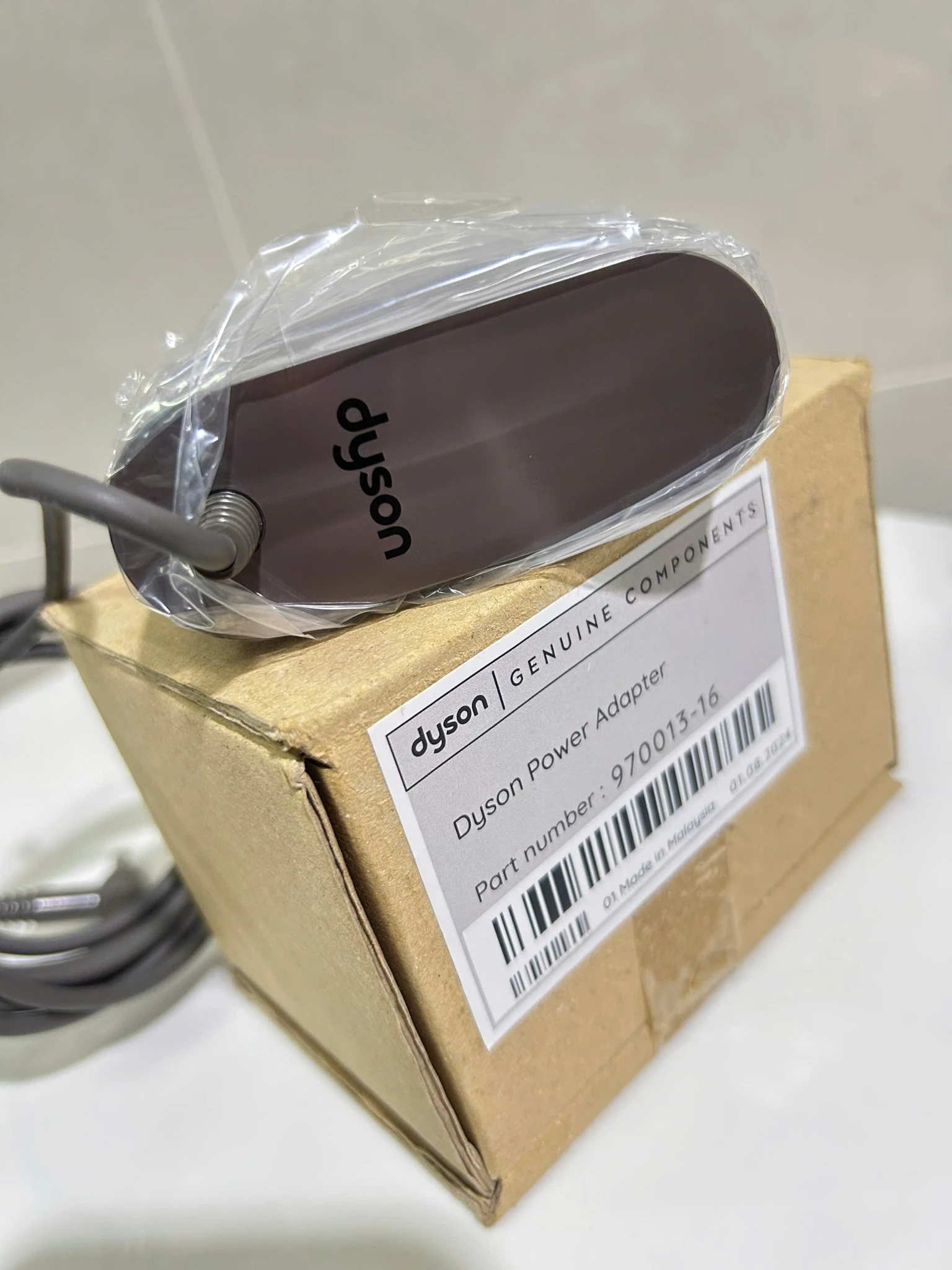 image-Photoroom-4 Cục sạc máy hút bụi Dyson V10 V11 V12 V15 chính hãng Long Thịnh Tech Dyson