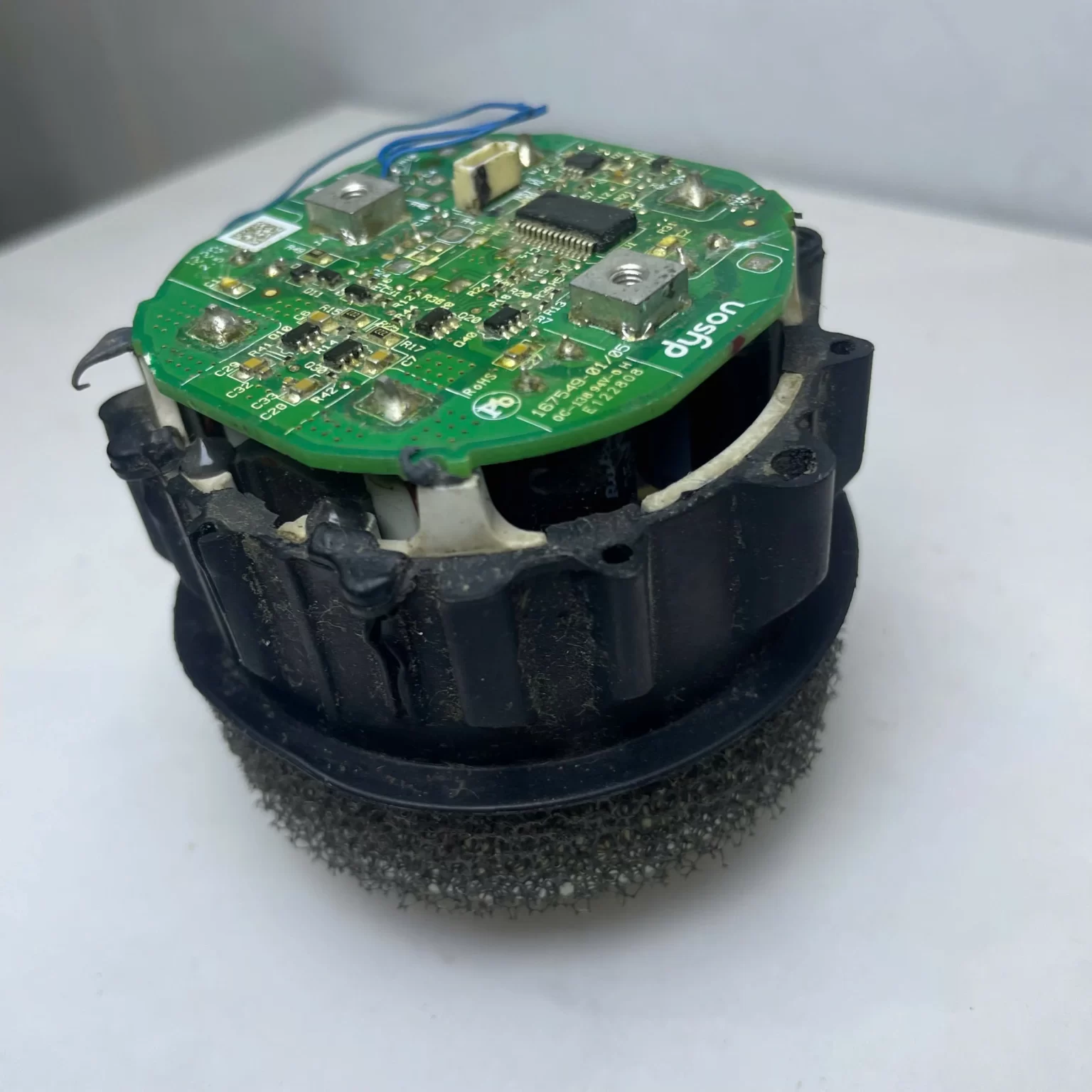 mr6jg4eqa3c6h0aerxxx-1536x1536 động cơ (Vacuum Motor) thay thế cho máy hút bụi Dyson V8 SV10, SV10K, SV25, SV37. Long Thịnh Tech Dyson