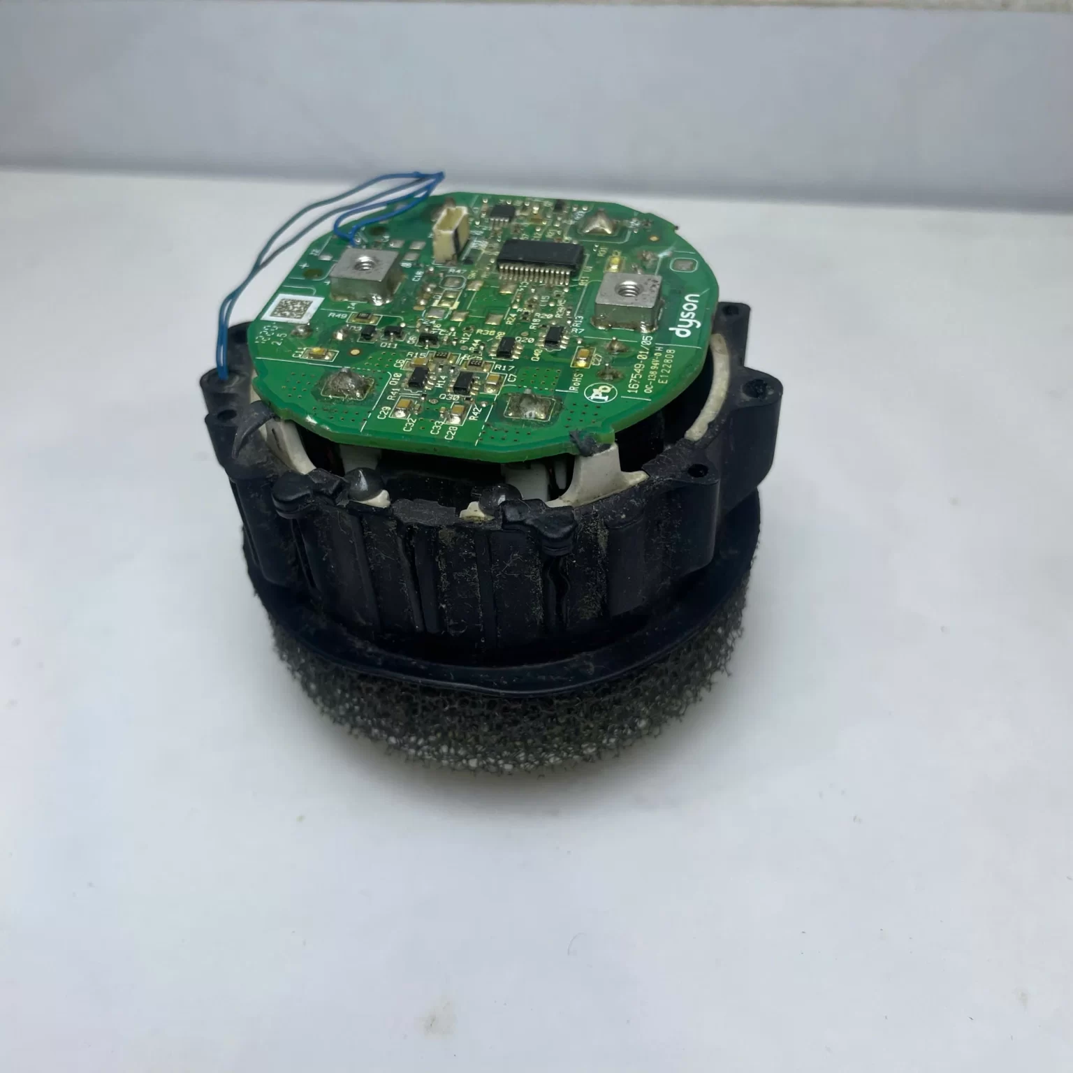 su84ujzaq2kck4c4ssqj-1536x1536 động cơ (Vacuum Motor) thay thế cho máy hút bụi Dyson V8 SV10, SV10K, SV25, SV37. Long Thịnh Tech Dyson