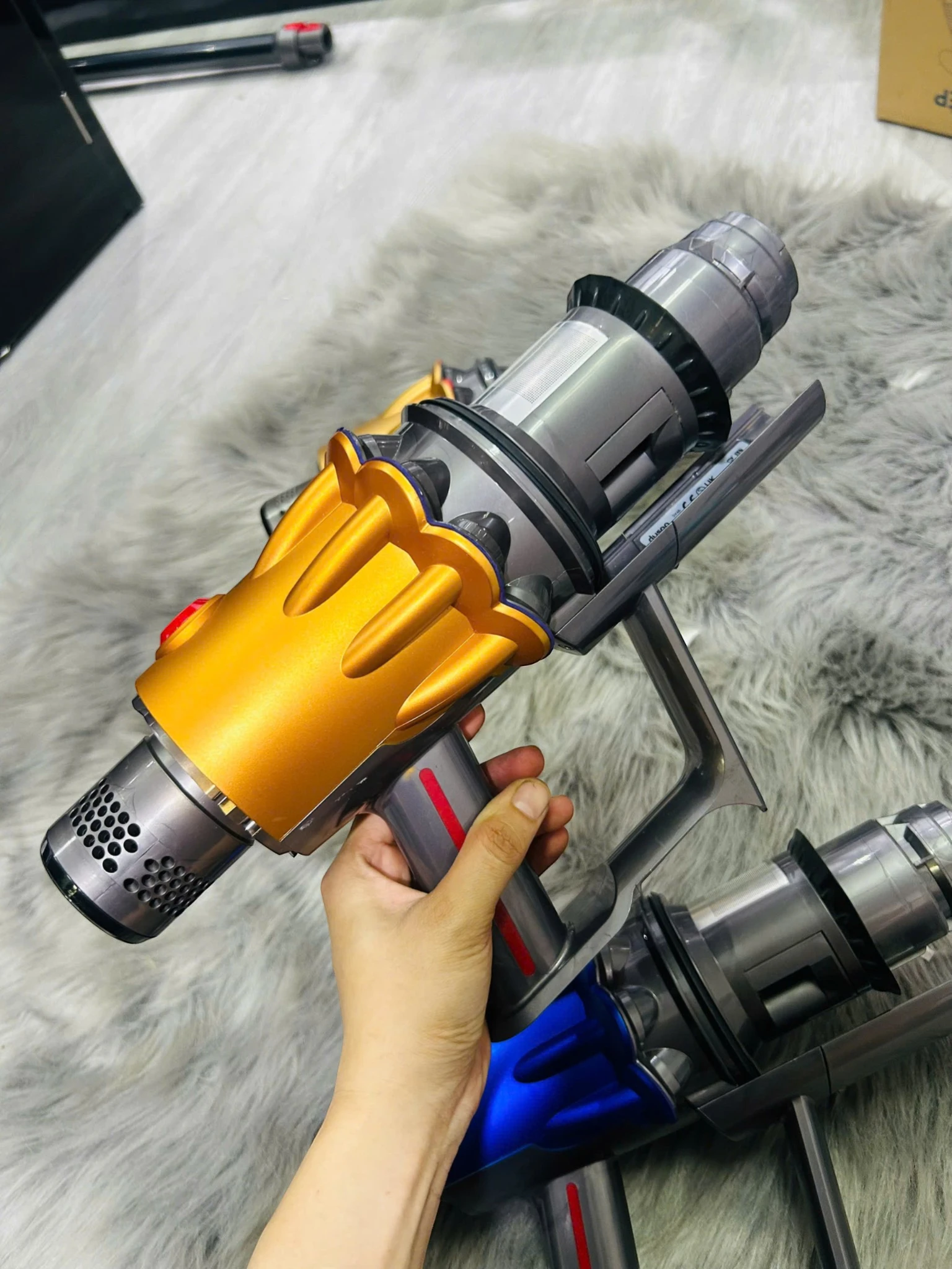 z7603006028996_f350759c40fc5adad1e16ec8ac07faa2-Photoroom Cụm thân máy liền động cơ và lốc xoáy cho Dyson V12 Detect Slim Long Thịnh Tech Dyson