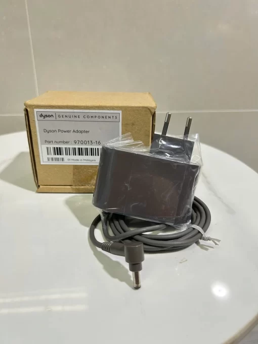 z7870645351503_ea5e13c5e551c69601b28a2abb262132-Photoroom-510x680 Cục sạc máy hút bụi Dyson V10 V11 V12 V15 chính hãng Long Thịnh Tech Dyson